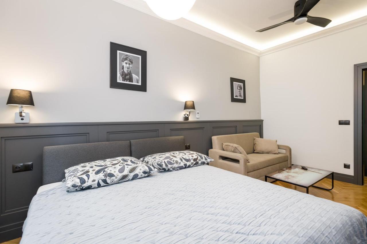 Luxury Apartment At The Main Square Krasków Exterior foto